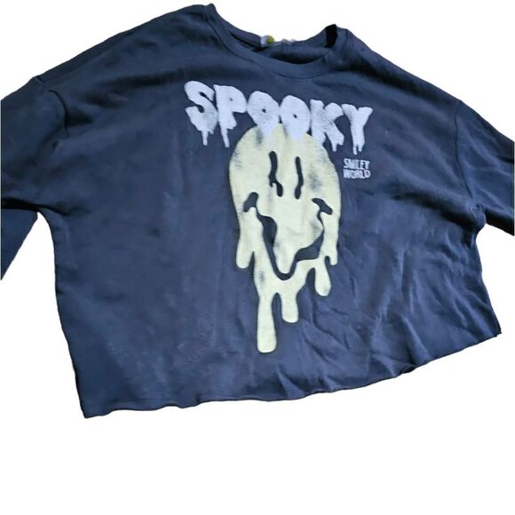 Women's SMILEY WORLD Spooky Cropped Sweatshirt Large - Picture 3 of 5